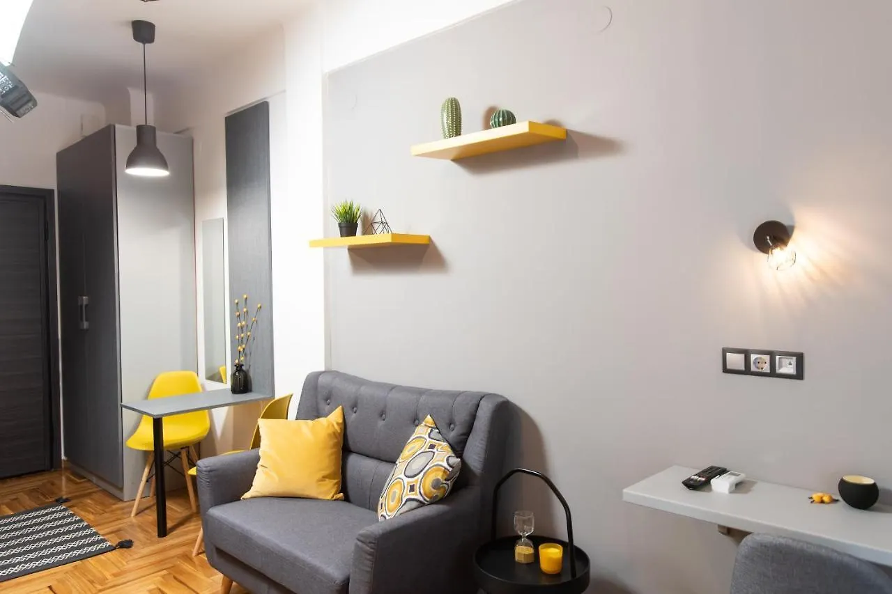 Downtown Luxury Boutique Suites : The Yellow Suite Thessaloniki 0*,  Greece